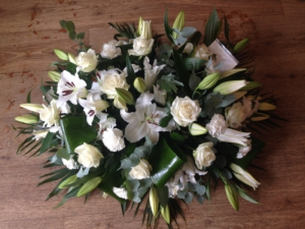 Lilly and Rose Casket top